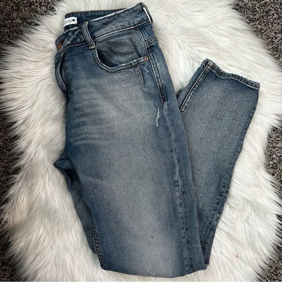 [Zara] Cropped Straight Leg Jean - Size 28 - Picture 2 of 5